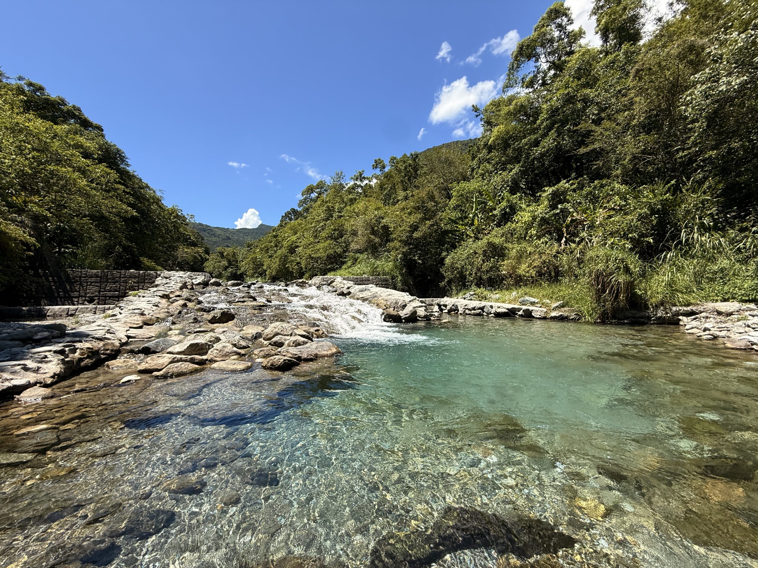 白鮑溪峽谷實景